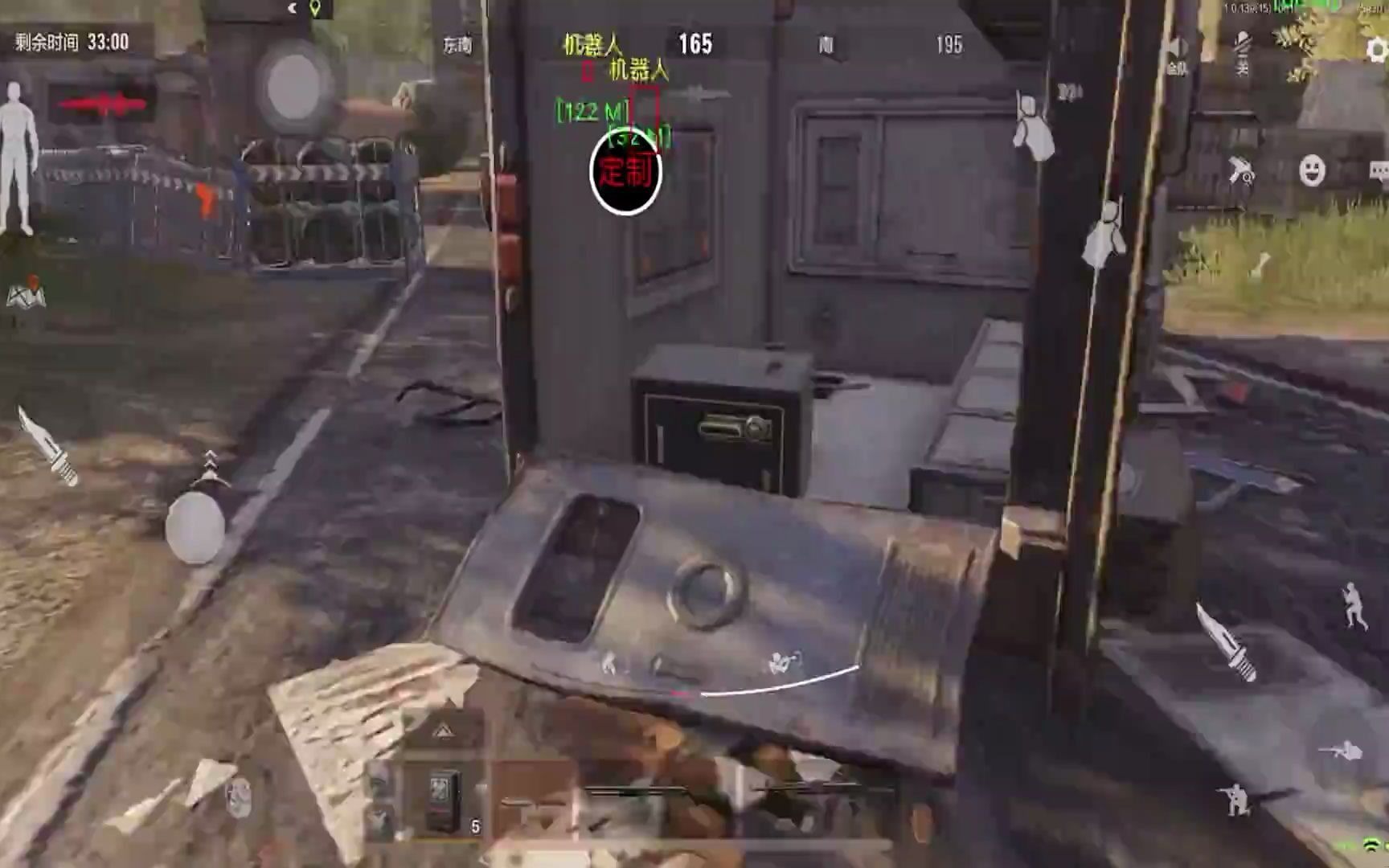 暗区突围gm版本周能看到钟镇涛的街拍，以及50岁莱托少爷的凝视